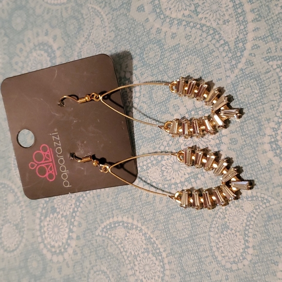 Paparazzi earrings